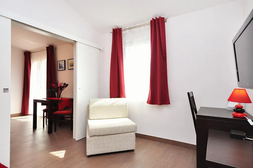 Apartments Zizic Kaštela